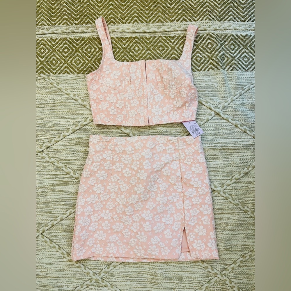 2 Piece Set Pink Lace Floral -New